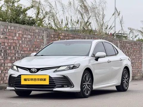 21年凯美瑞豪华版，7万公里一手车，11万多拿下代步香不香？